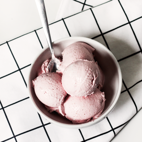 sorvete de morango caseiro super fácil