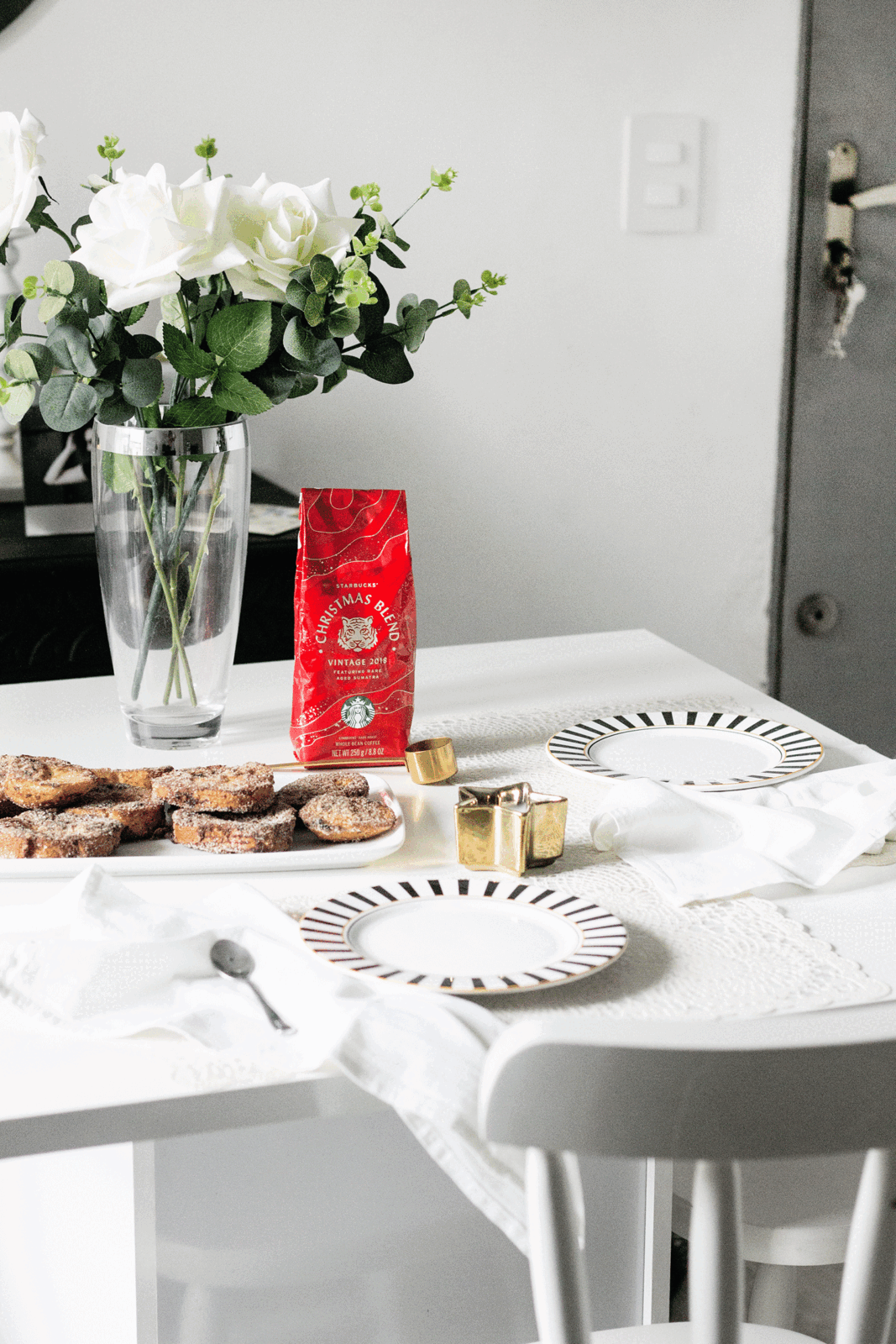 CAFÉ DA MANHÃ TRADICIONAL DE NATAL COM RABANADA