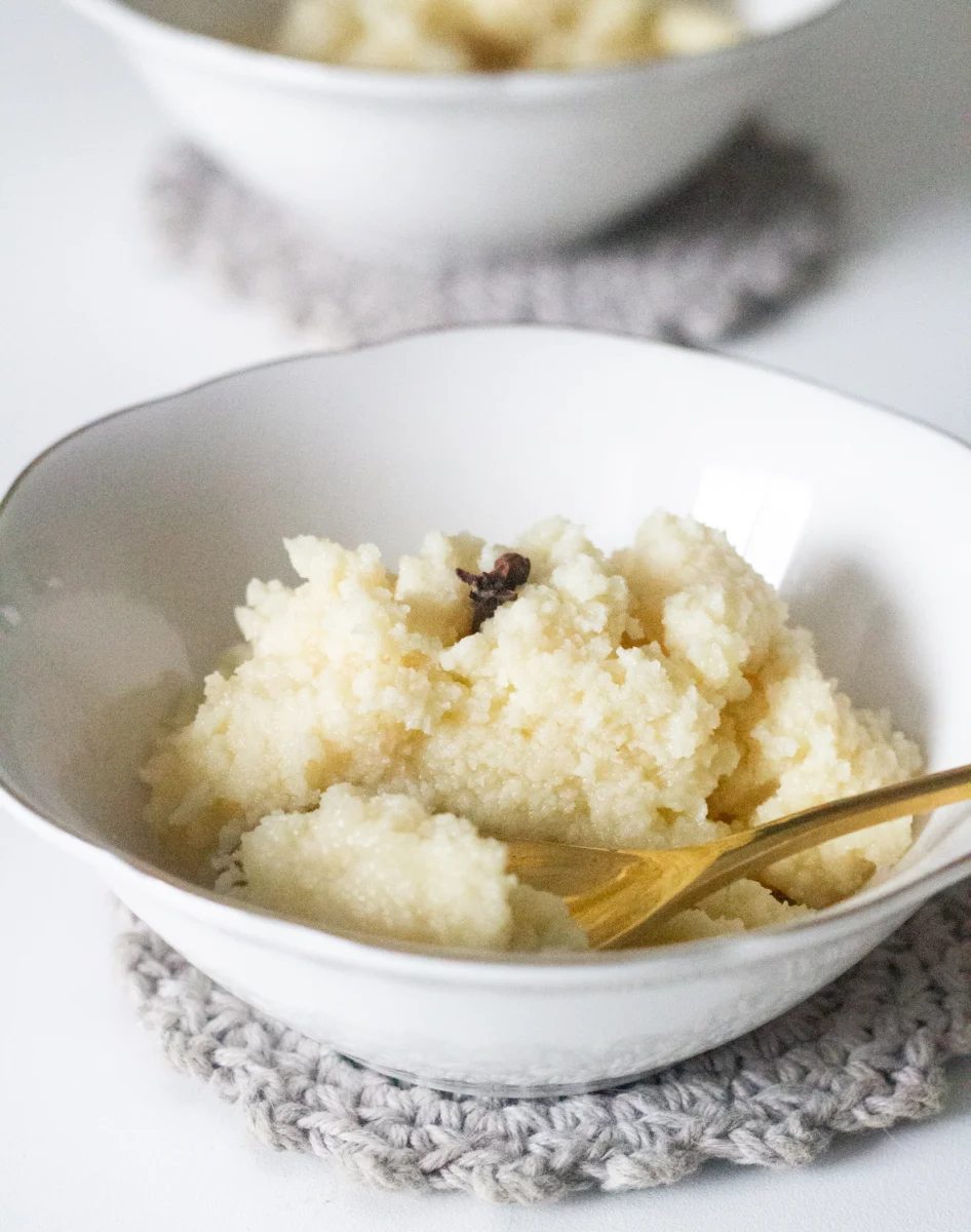 Ambósia (doce de leite talhado)